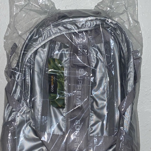 Supreme fw22 backpack - Picture 1 of 3